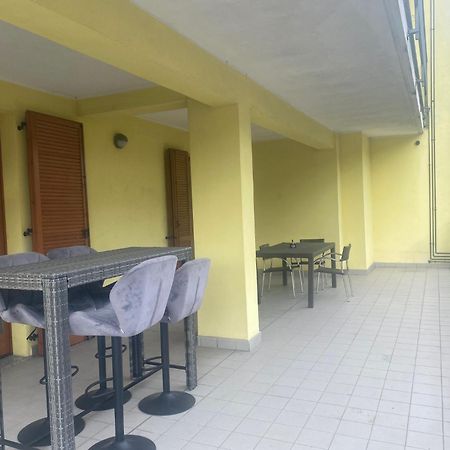 Residenza Segrate Centro Segrate Aparthotel Kültér fotó