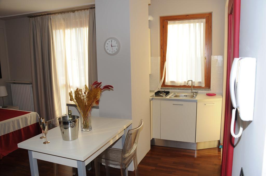 Residenza Segrate Centro Segrate Aparthotel Szoba fotó
