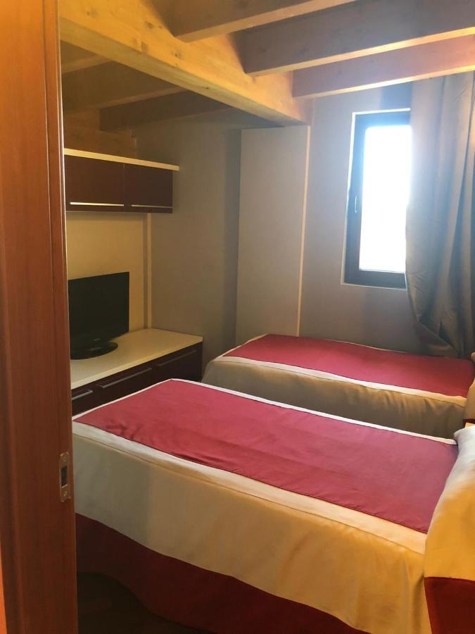 Residenza Segrate Centro Segrate Aparthotel Kültér fotó