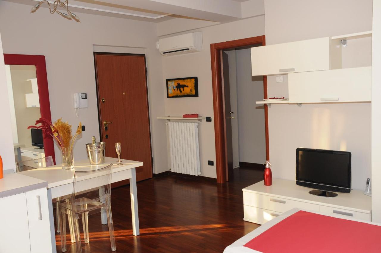 Residenza Segrate Centro Segrate Aparthotel Kültér fotó